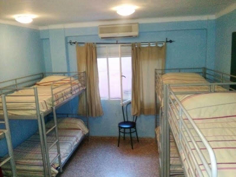 Residencia Malaga Backpackers Málaga Exterior foto